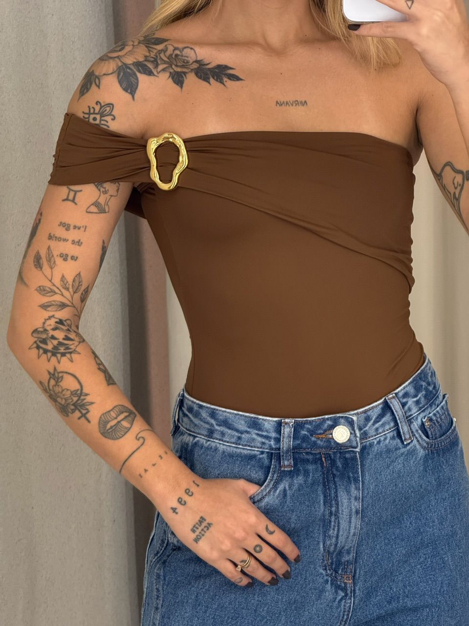 BODY LIZ NULA MANGA Marrom