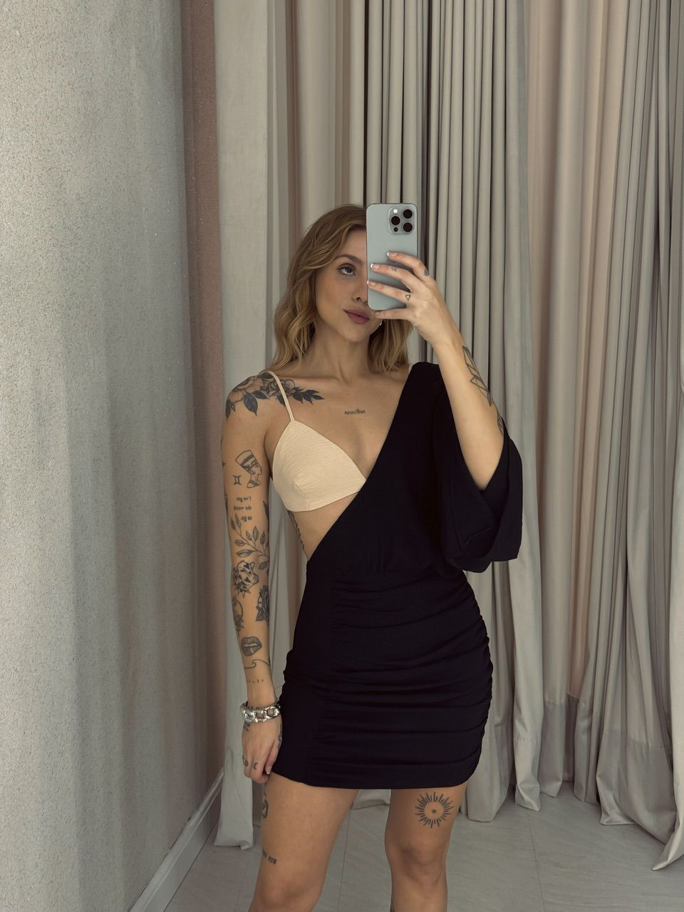VESTIDO COM TOP NULA MANGA PRETO