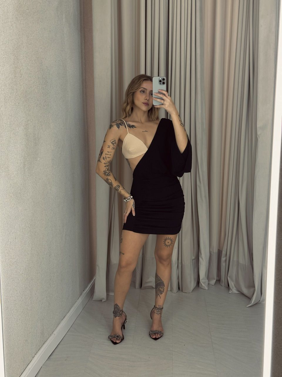 VESTIDO COM TOP NULA MANGA PRETO