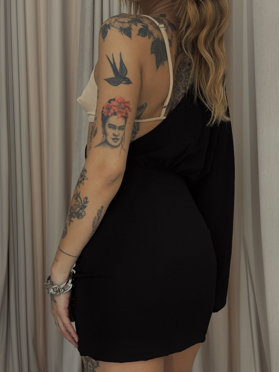 VESTIDO COM TOP NULA MANGA PRETO