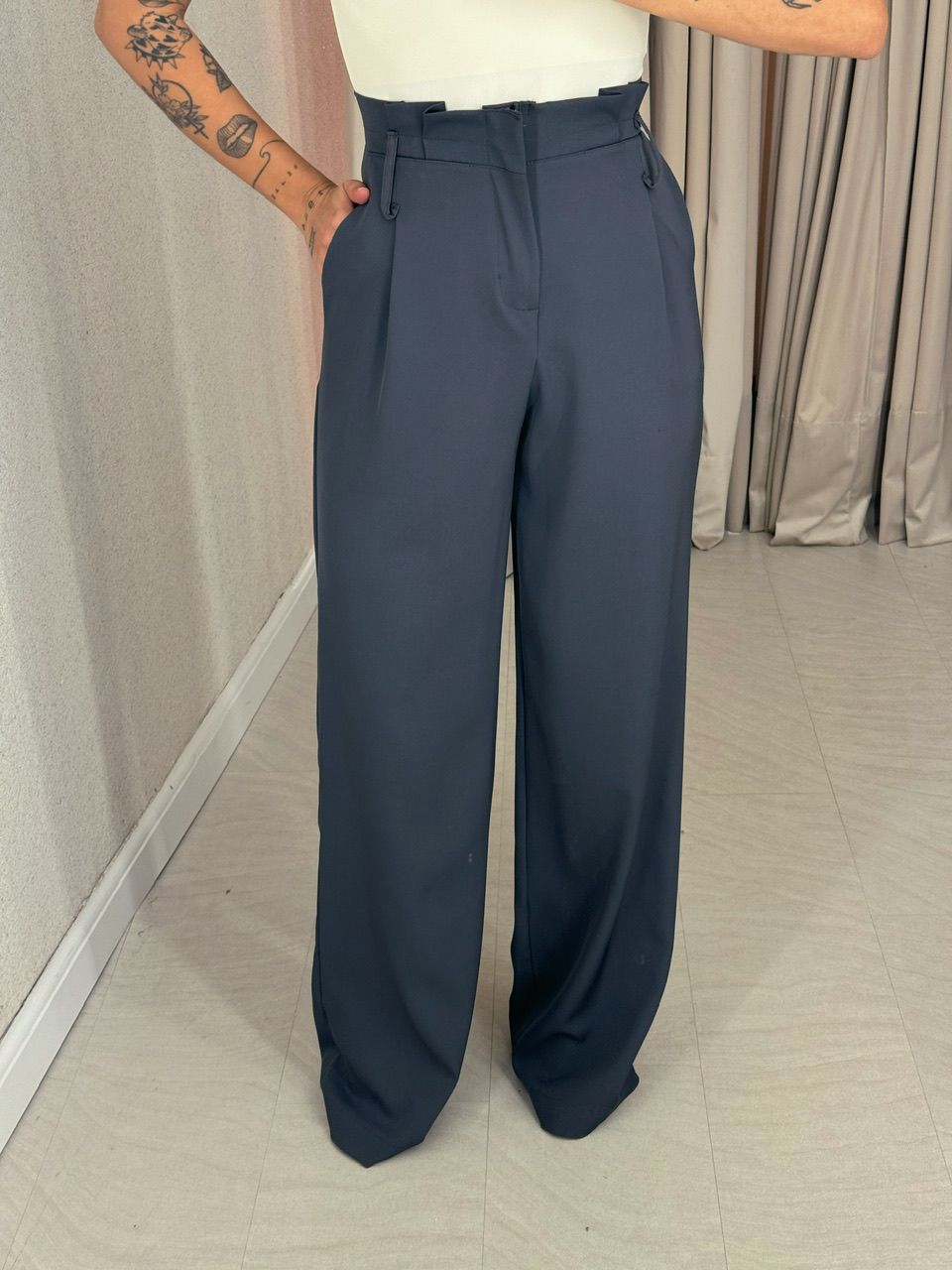 CALÇA PATRÍCIA PANTALONA CINZA
