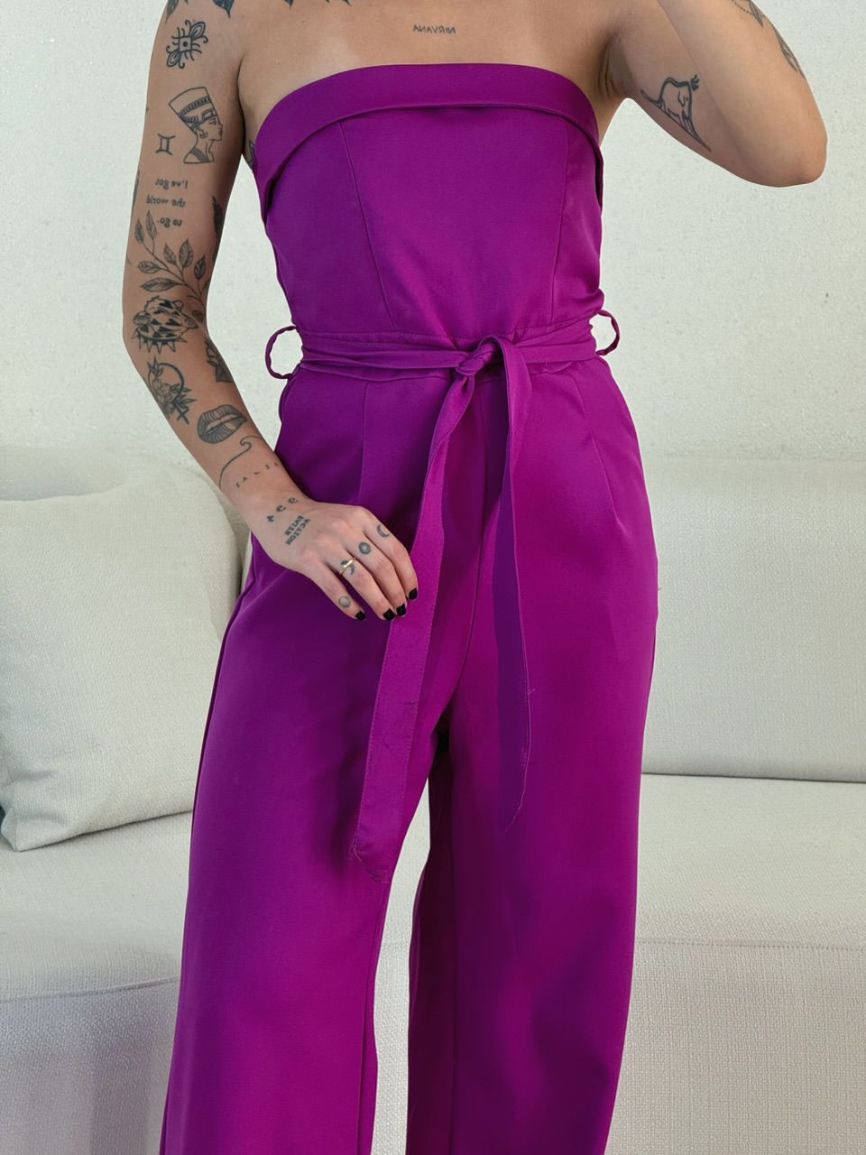 MACACÃO LAURA TOMARA QUE CAIA FUCSIA