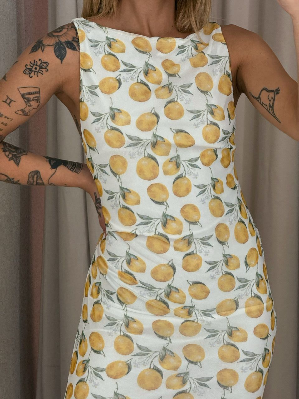 VESTIDO CAVADO TULE LEMON