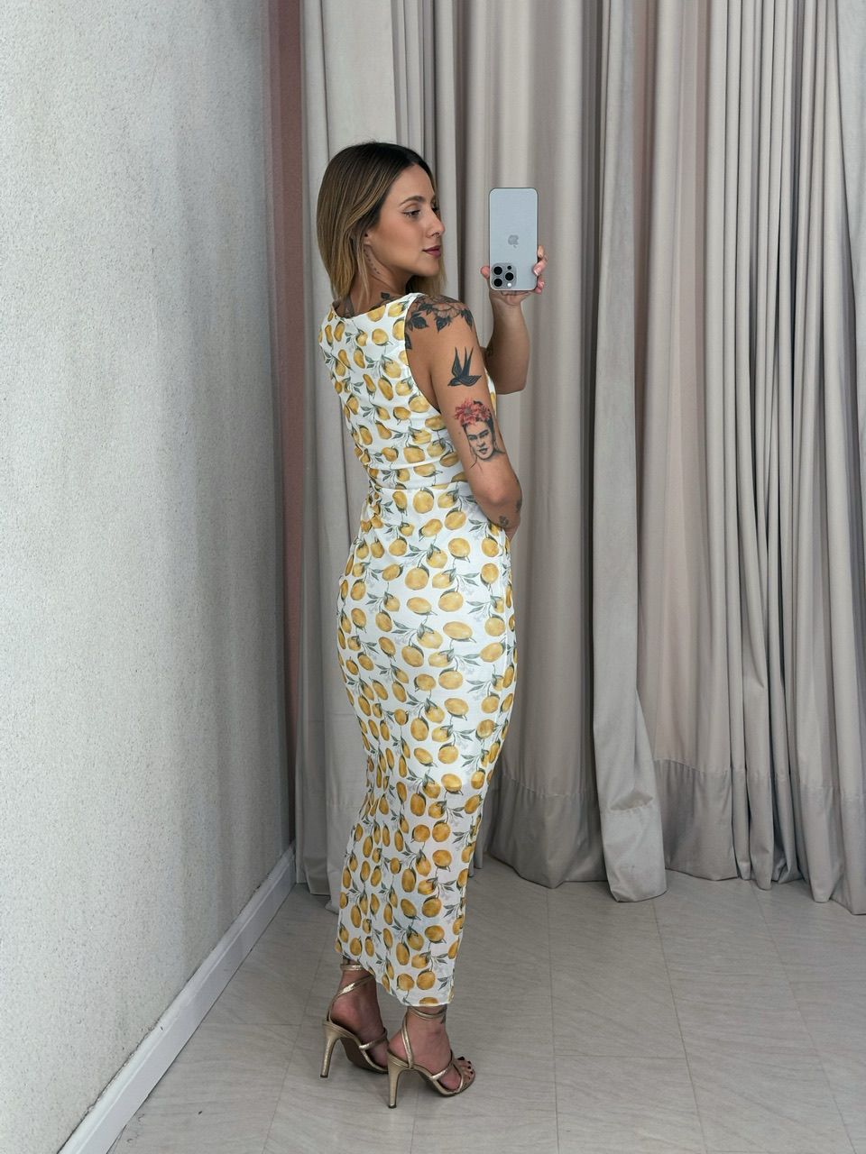 VESTIDO CAVADO TULE LEMON