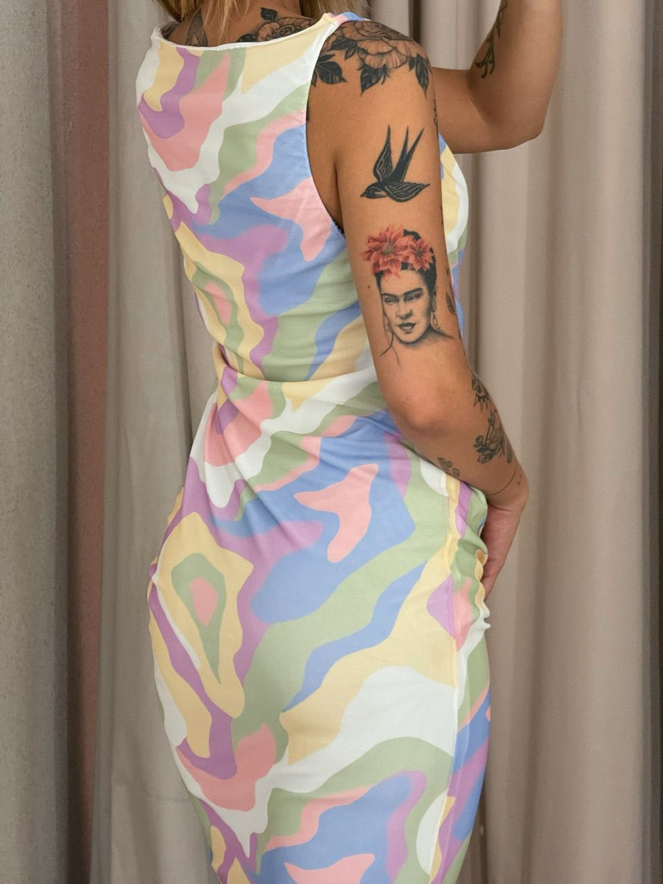 VESTIDO CAVADO TULE CANDY COLORS