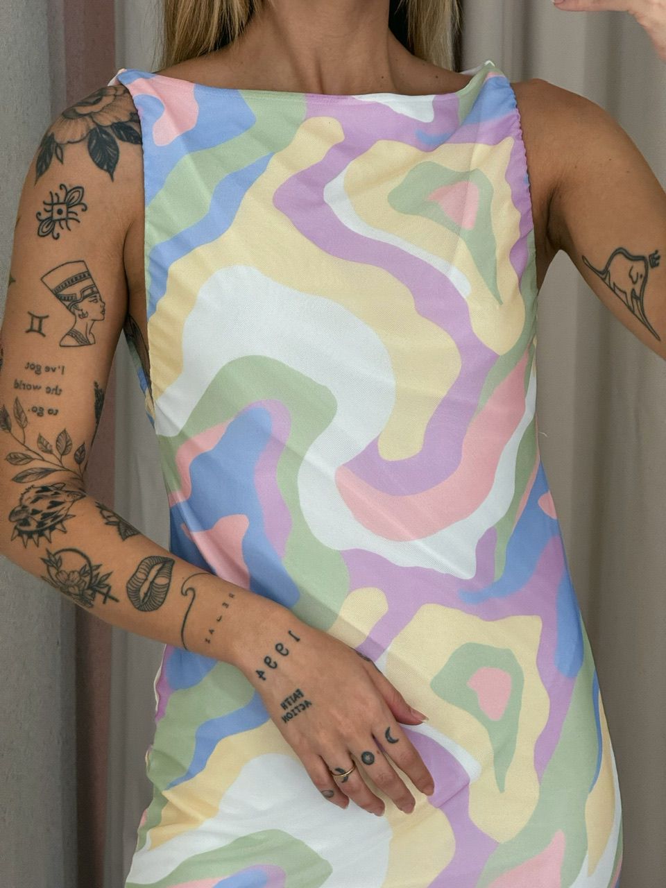 VESTIDO CAVADO TULE CANDY COLORS
