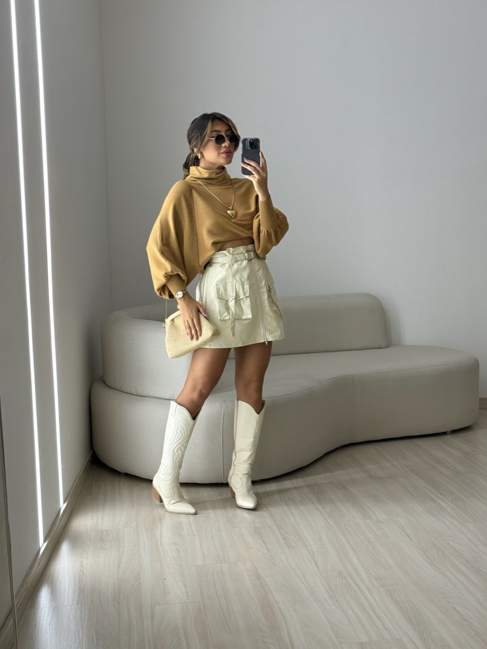 BLUSA MODAL GOLA ALTA CARAMELO
