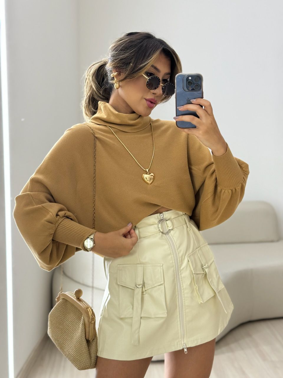 BLUSA MODAL GOLA ALTA CARAMELO - 0050610095 - CAROLLA FERRARO