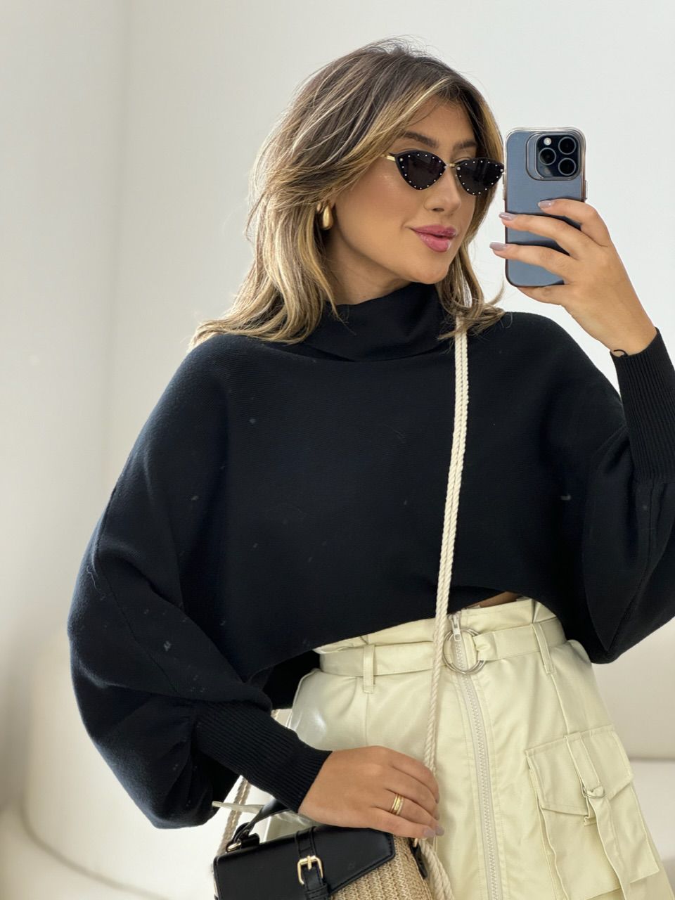 BLUSA MODAL GOLA ALTA PRETA