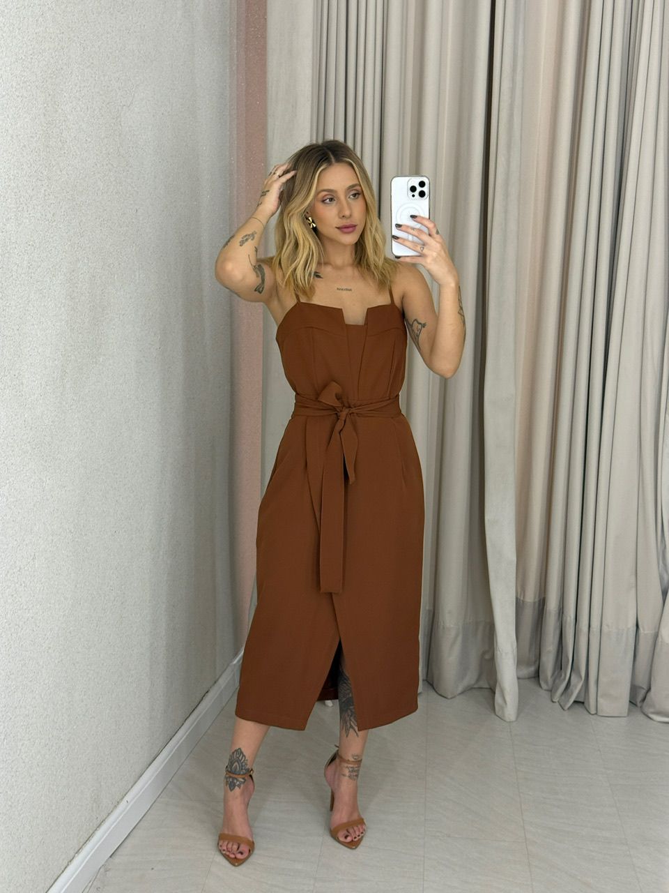 VESTIDO NAYARA ALÇA Caramelo - 0063070095 - CAROLLA FERRARO
