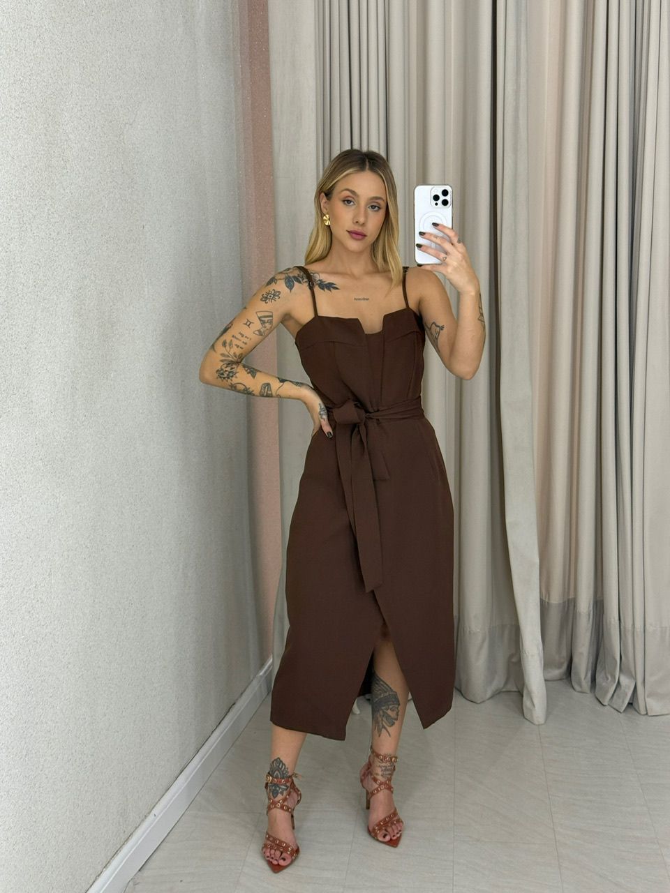 VESTIDO NAYARA ALÇA Marrom - 0063070054 - CAROLLA FERRARO