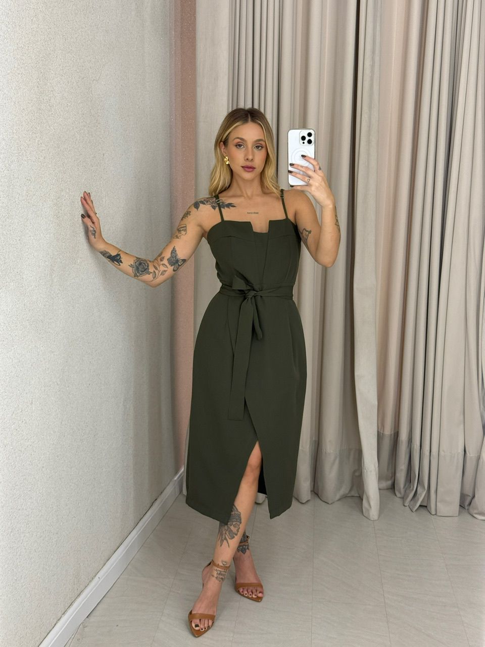VESTIDO NAYARA ALÇA MILITAR - 0063070254 - CAROLLA FERRARO