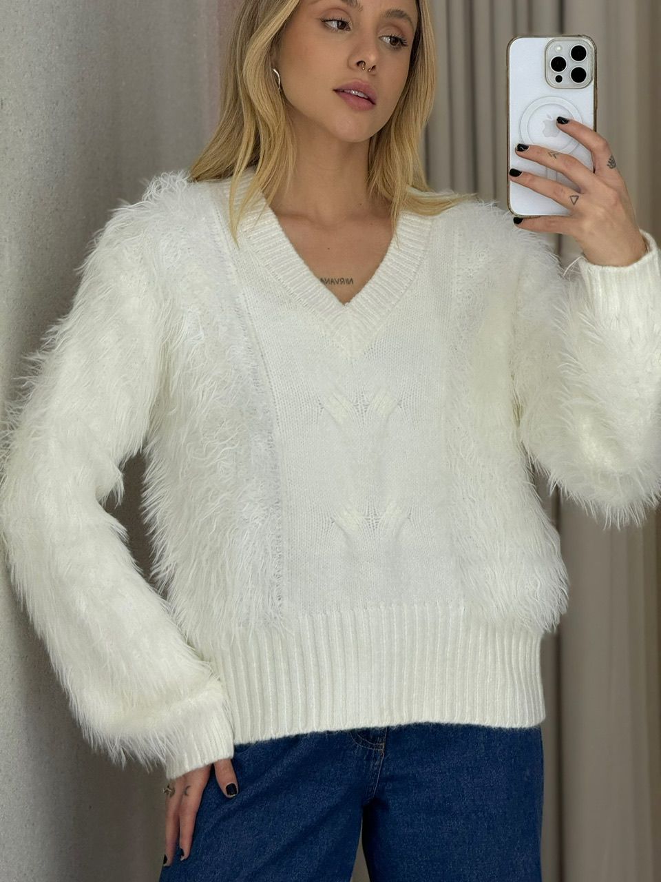 BLUSA BELINDA PELINHOS OFF