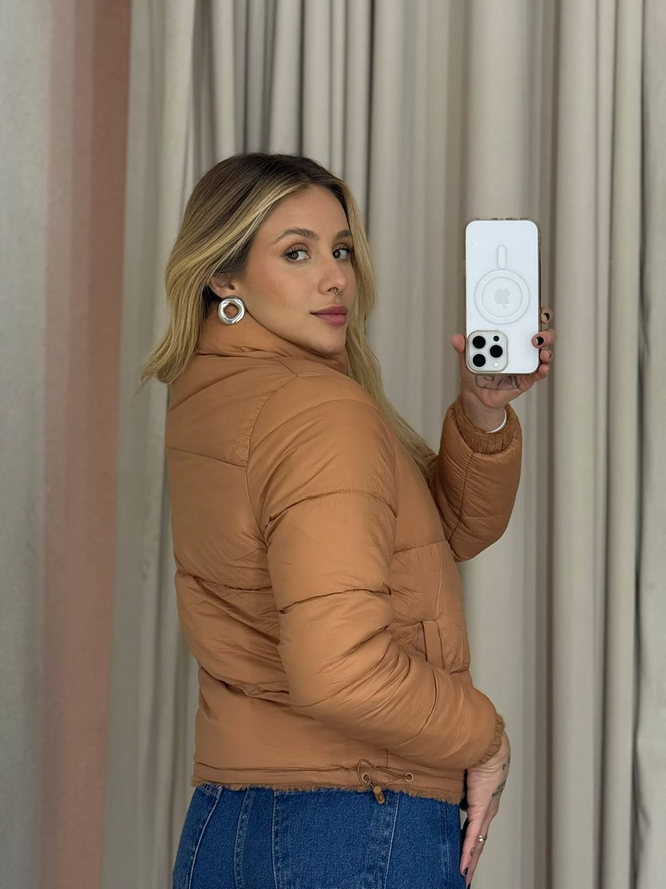 PUFFER ALINE DUPLA FACE CARAMELO