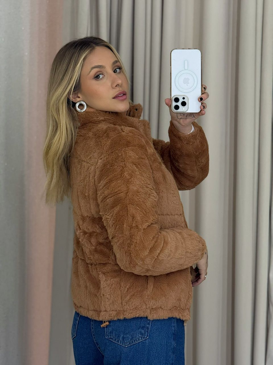 PUFFER ALINE DUPLA FACE CARAMELO