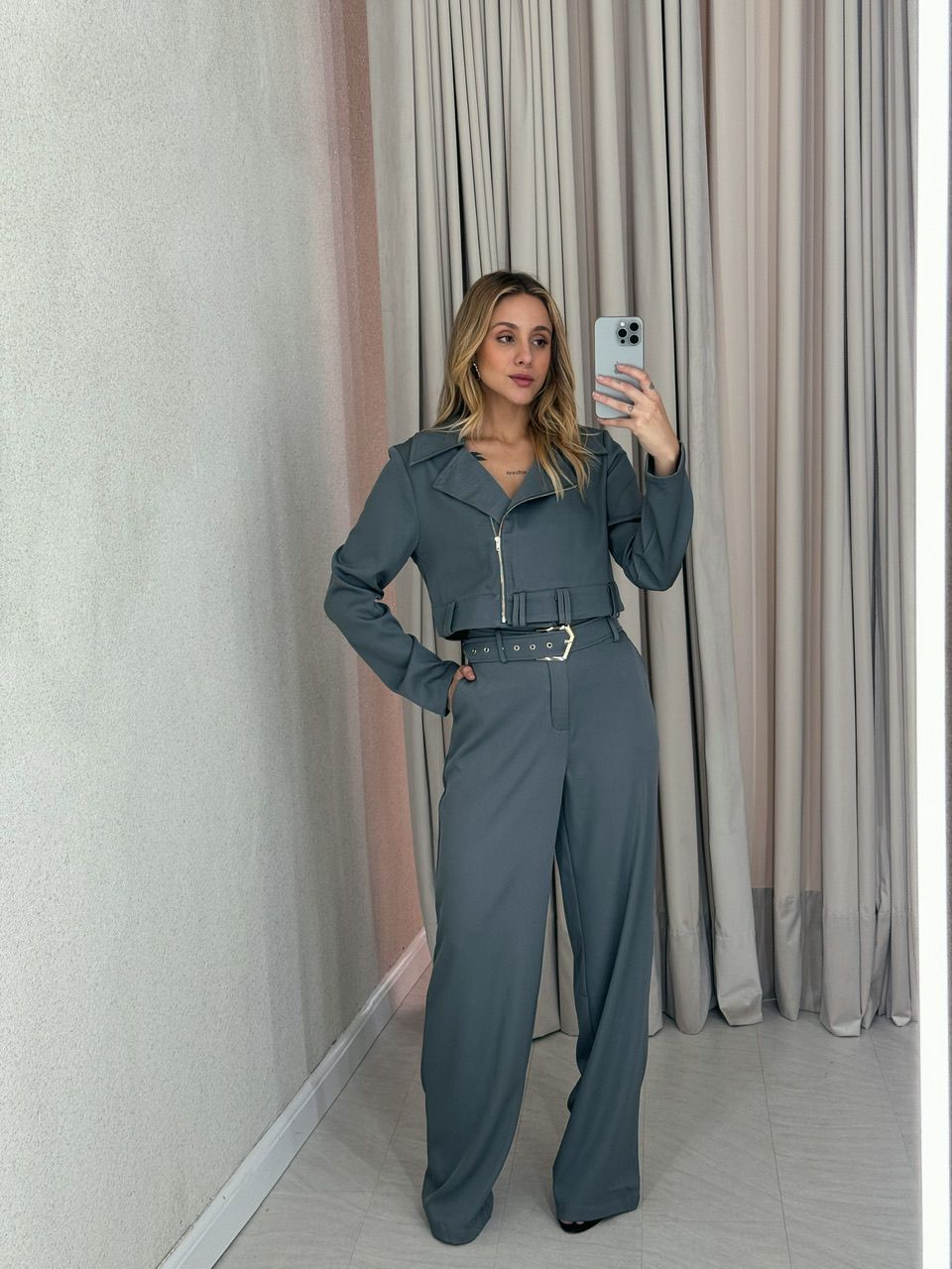 CONJUNTO DIANA CALÇA CINZA