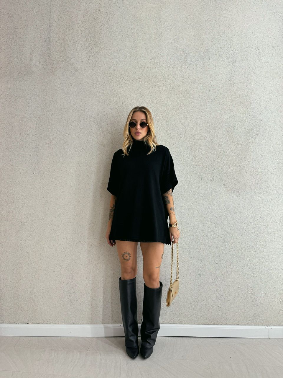 PONCHO ANA JÚLIA TRICOT PRETO - 0053790032 - CAROLLA FERRARO