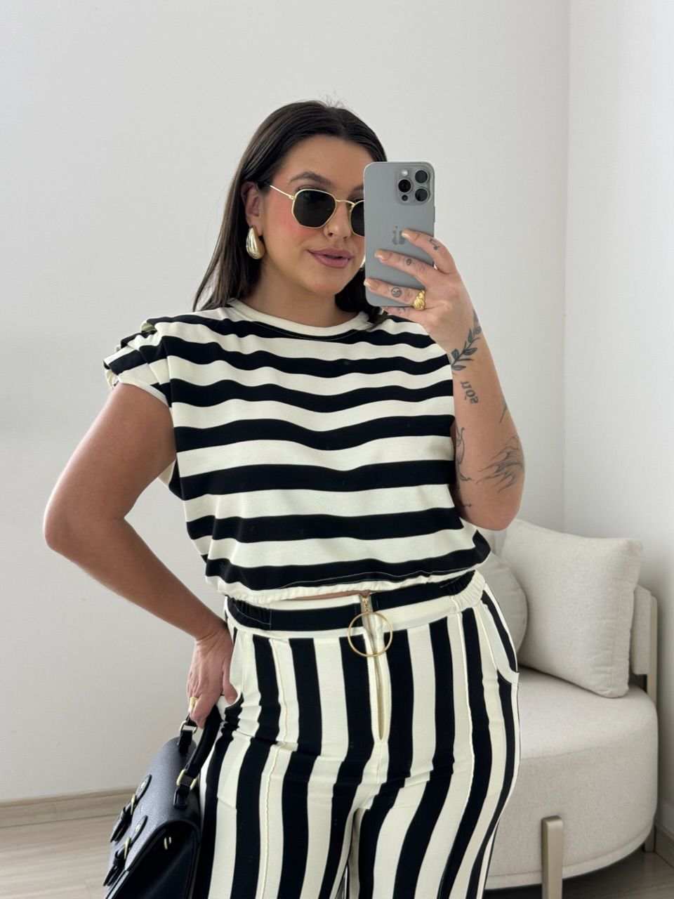 BLUSA LUNA LISTRAS Preta