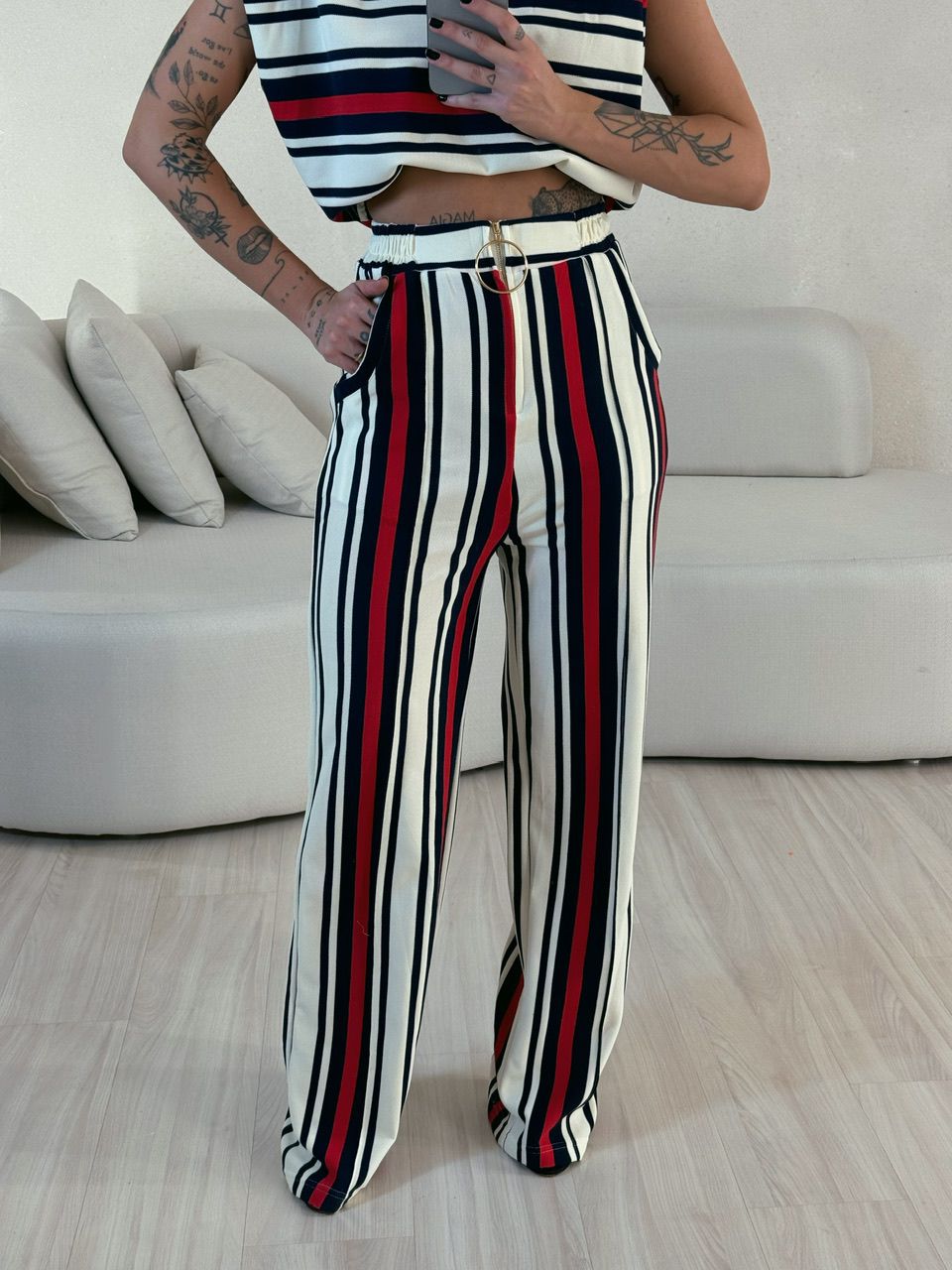CALÇA ISABELA LISTRAS MARINHEIRO
