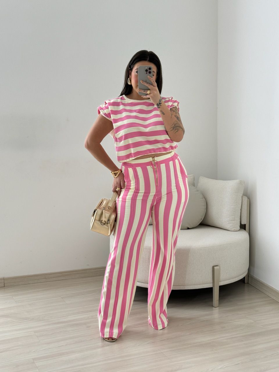CALÇA ISABELA LISTRAS ROSA