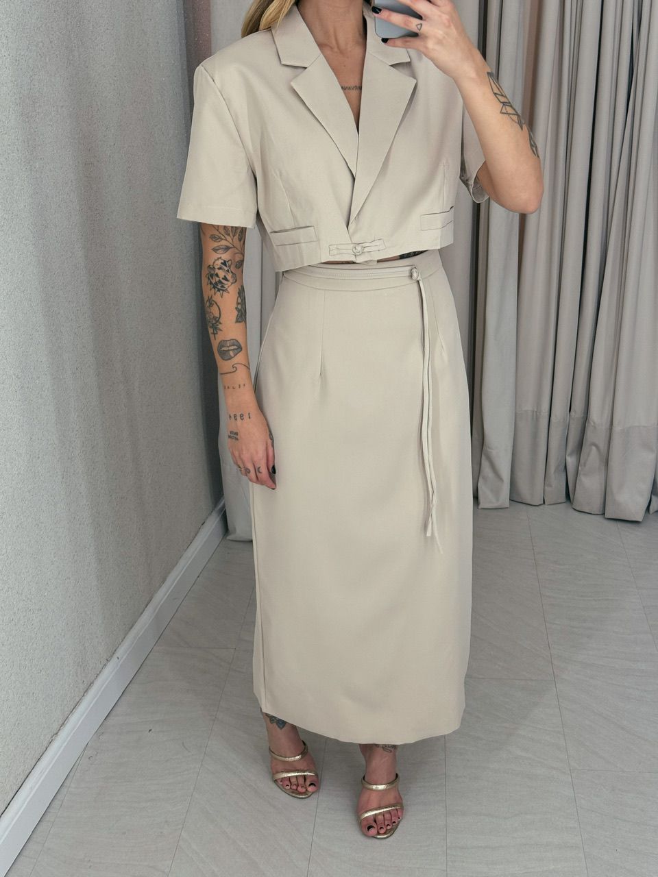 CONJUNTO KIARA SAIA NUDE