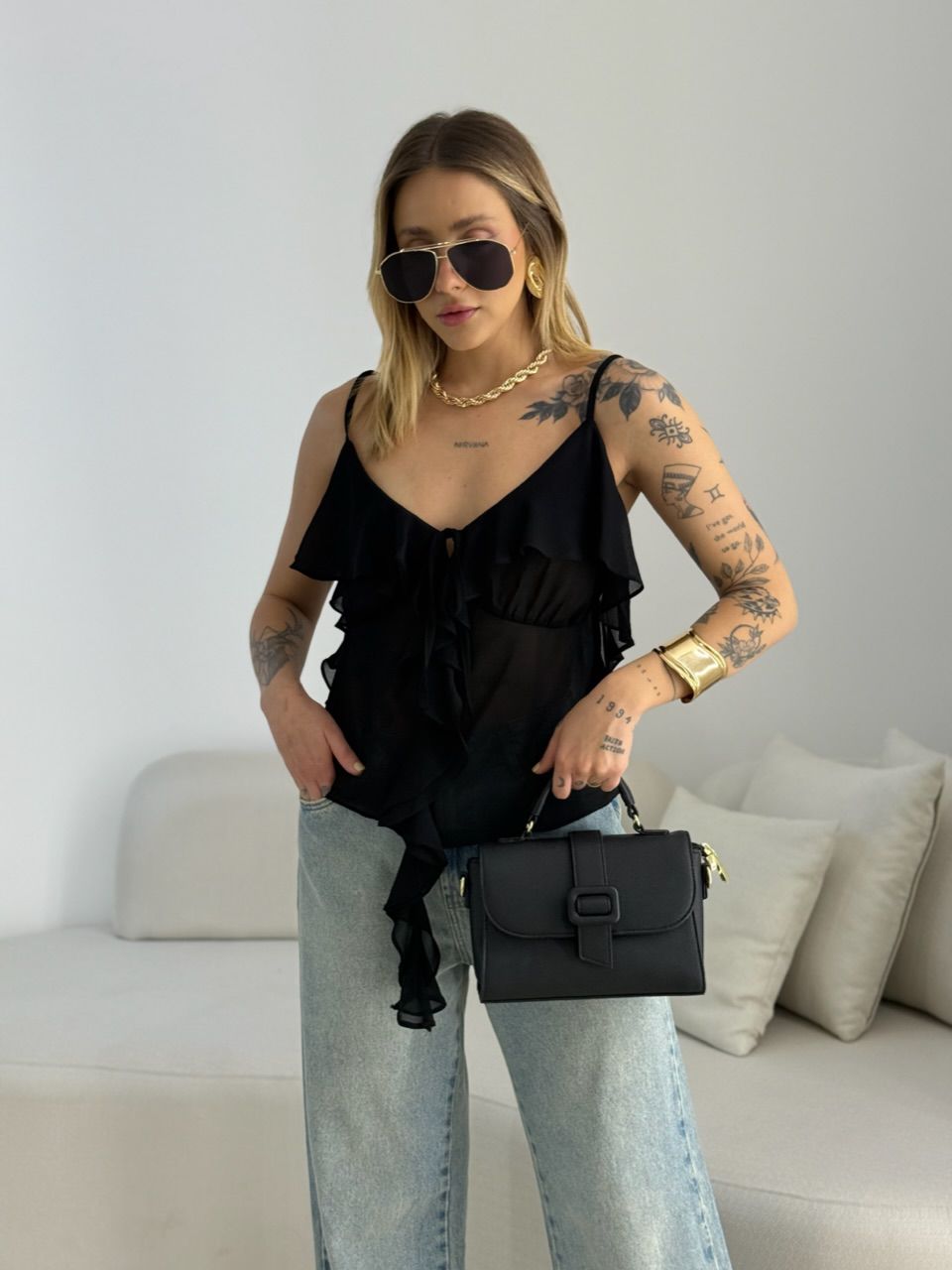 BLUSA TATA BABADO PRETO