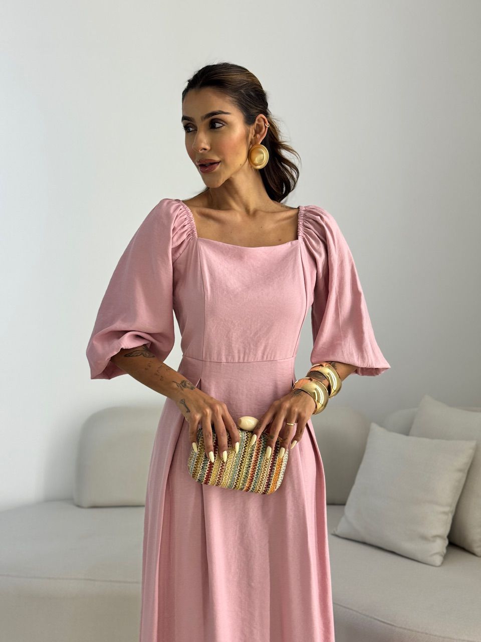 VESTIDO AMORA MANGA BUFANTE ROSÊ