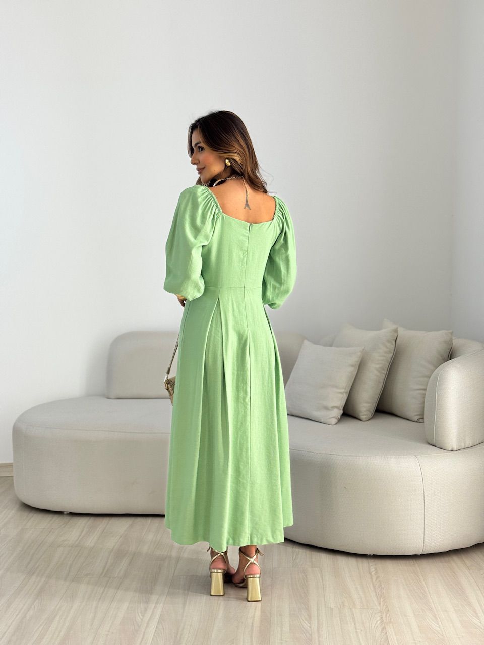 VESTIDO AMORA MANGA BUFANTE VERDE
