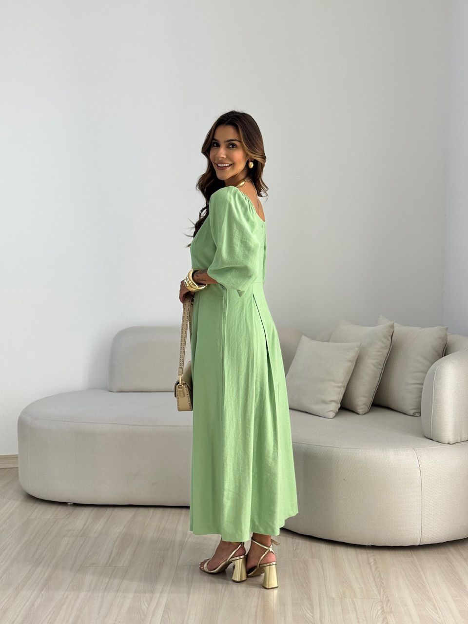 VESTIDO AMORA MANGA BUFANTE VERDE