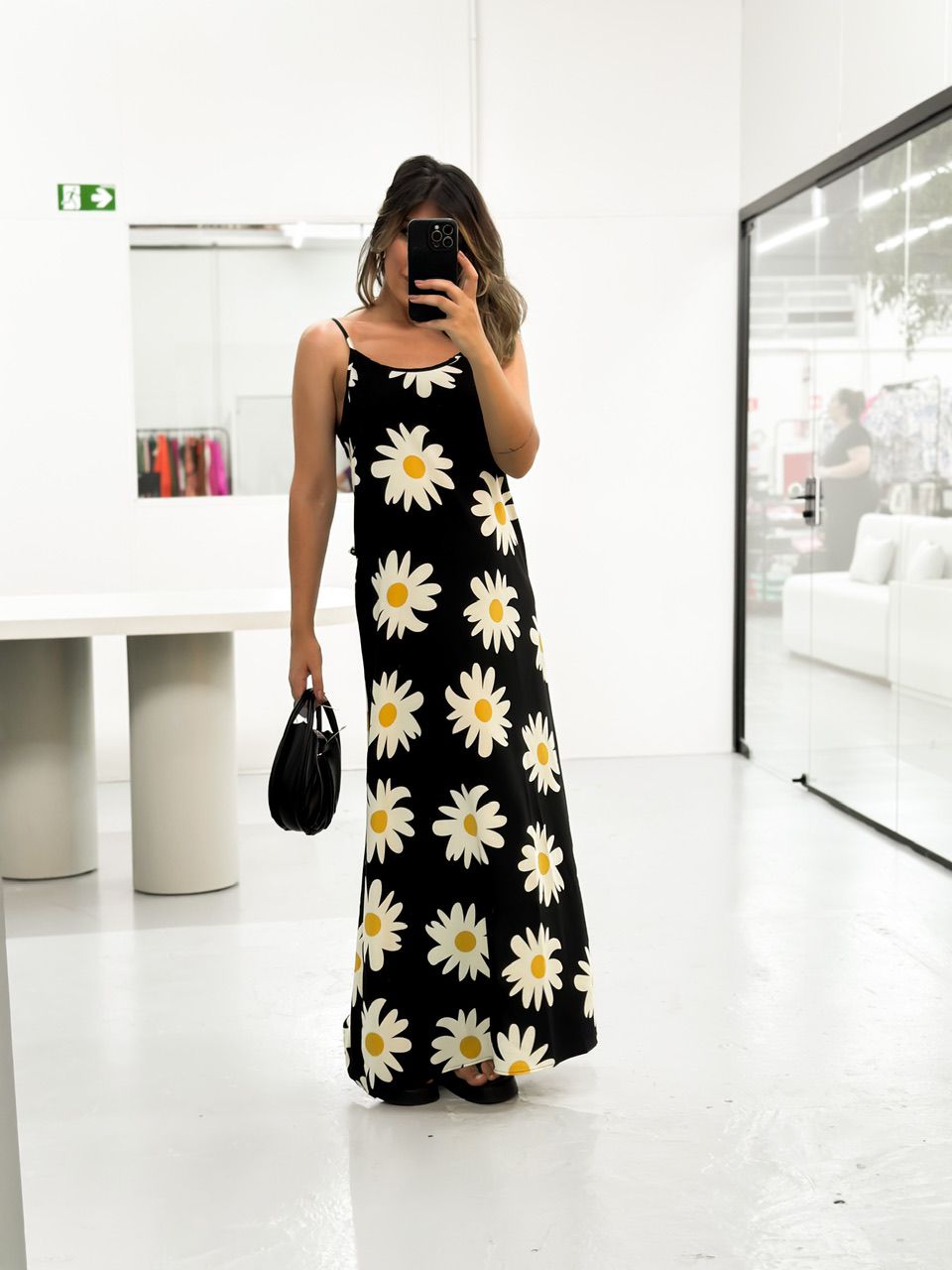 VESTIDO MARGARIDAS ALCINHA PRETO