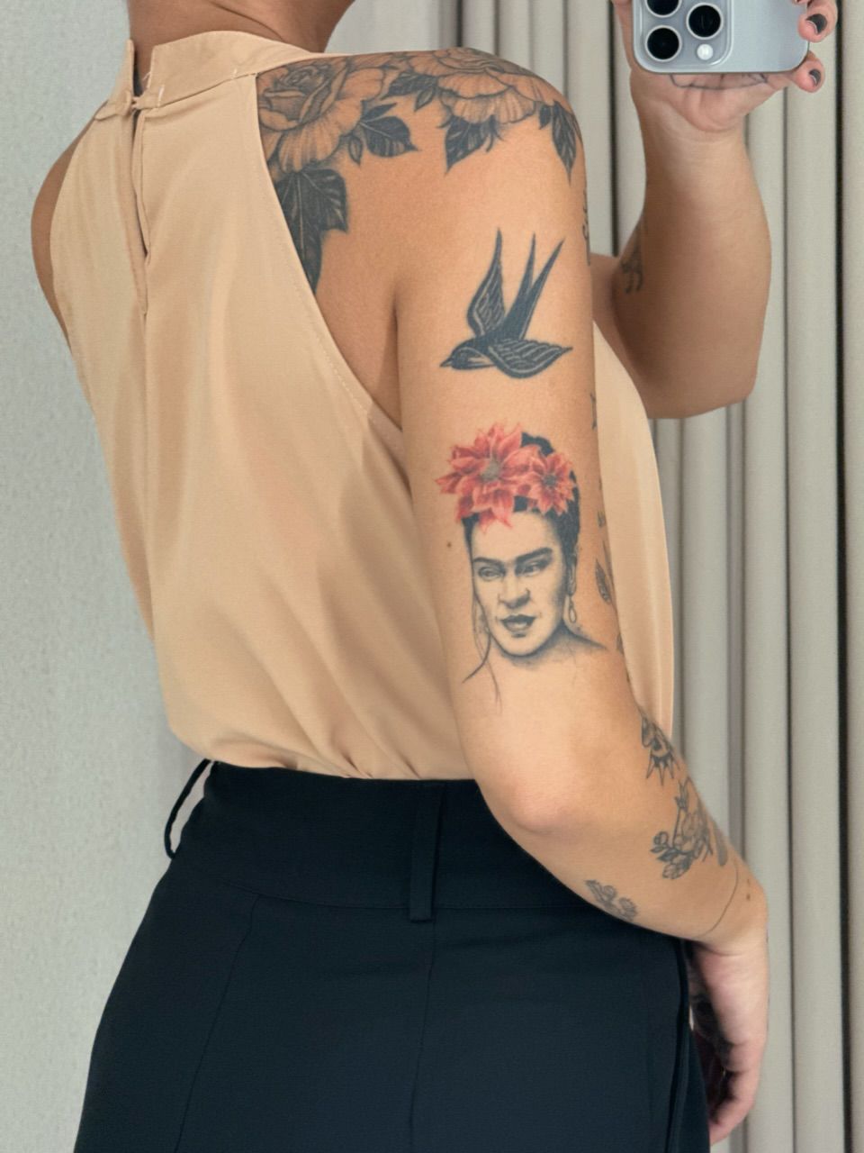 BLUSA TATIANE GOLA NUDE