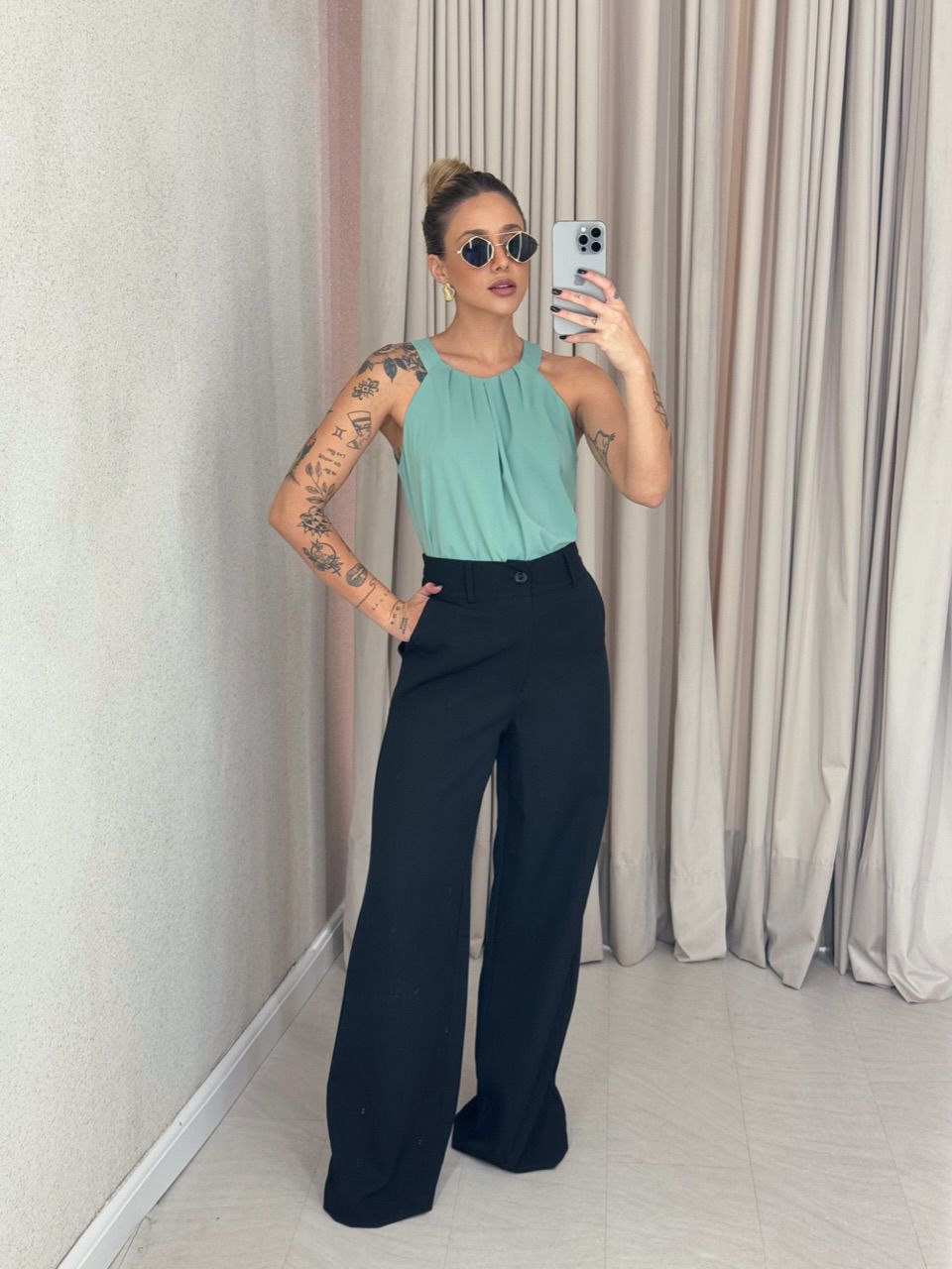 BLUSA TATIANE GOLA VERDE - 0060870014 - CAROLLA FERRARO