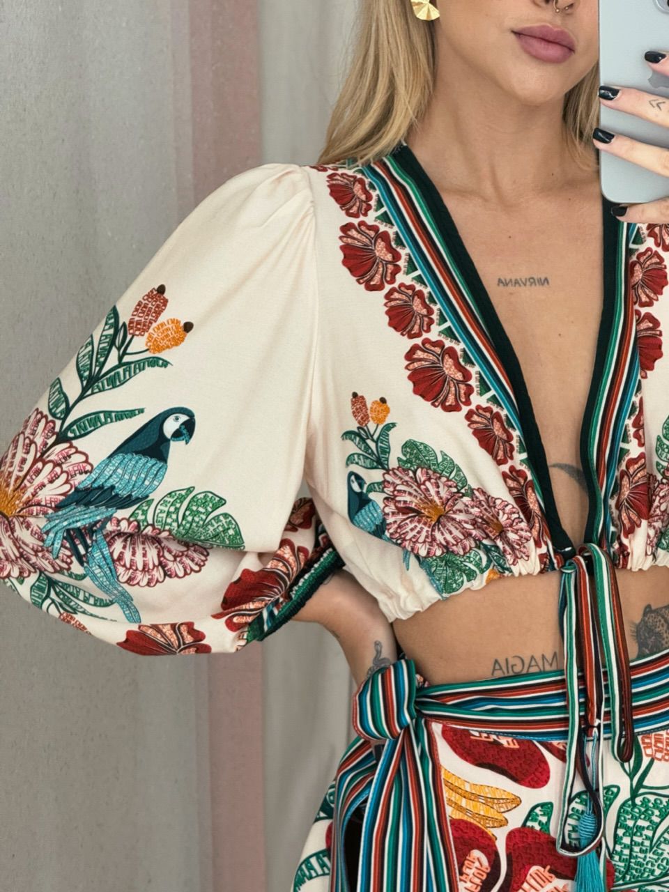 CROPPED MARIA HELENA ESTAMPADO AREIA