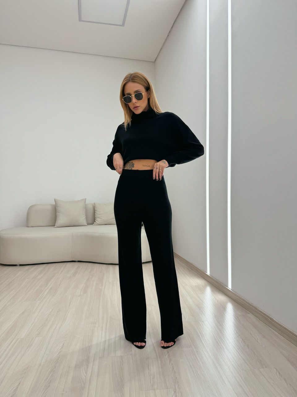 CONJUNTO MODAL GOLA ALTA PRETO - 0050650032 - CAROLLA FERRARO