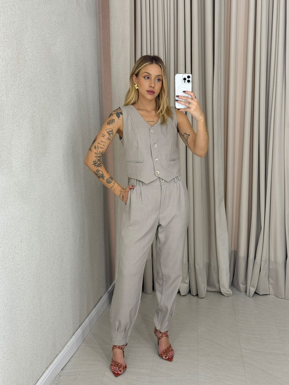 CONJUNTO AYLLA CALÇA CINZA - 0061400091 - CAROLLA FERRARO