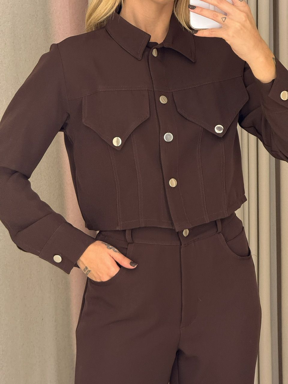 CONJUNTO NAMIE JAQUETA MARROM