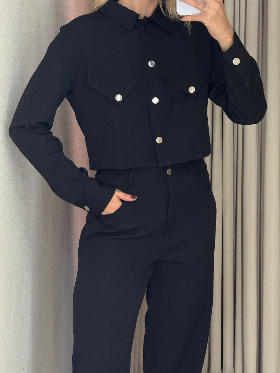 CONJUNTO NAMIE JAQUETA PRETO