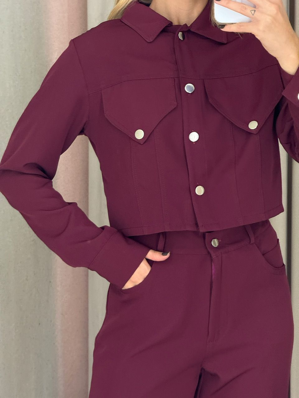 CONJUNTO NAMIE JAQUETA VINHO