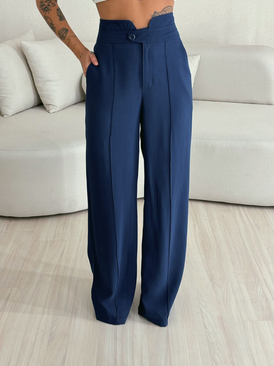 CALÇA LETÍCIA 02 PANTALONA AZUL PETRÓLEO - 0053640... - CAROLLA FERRARO