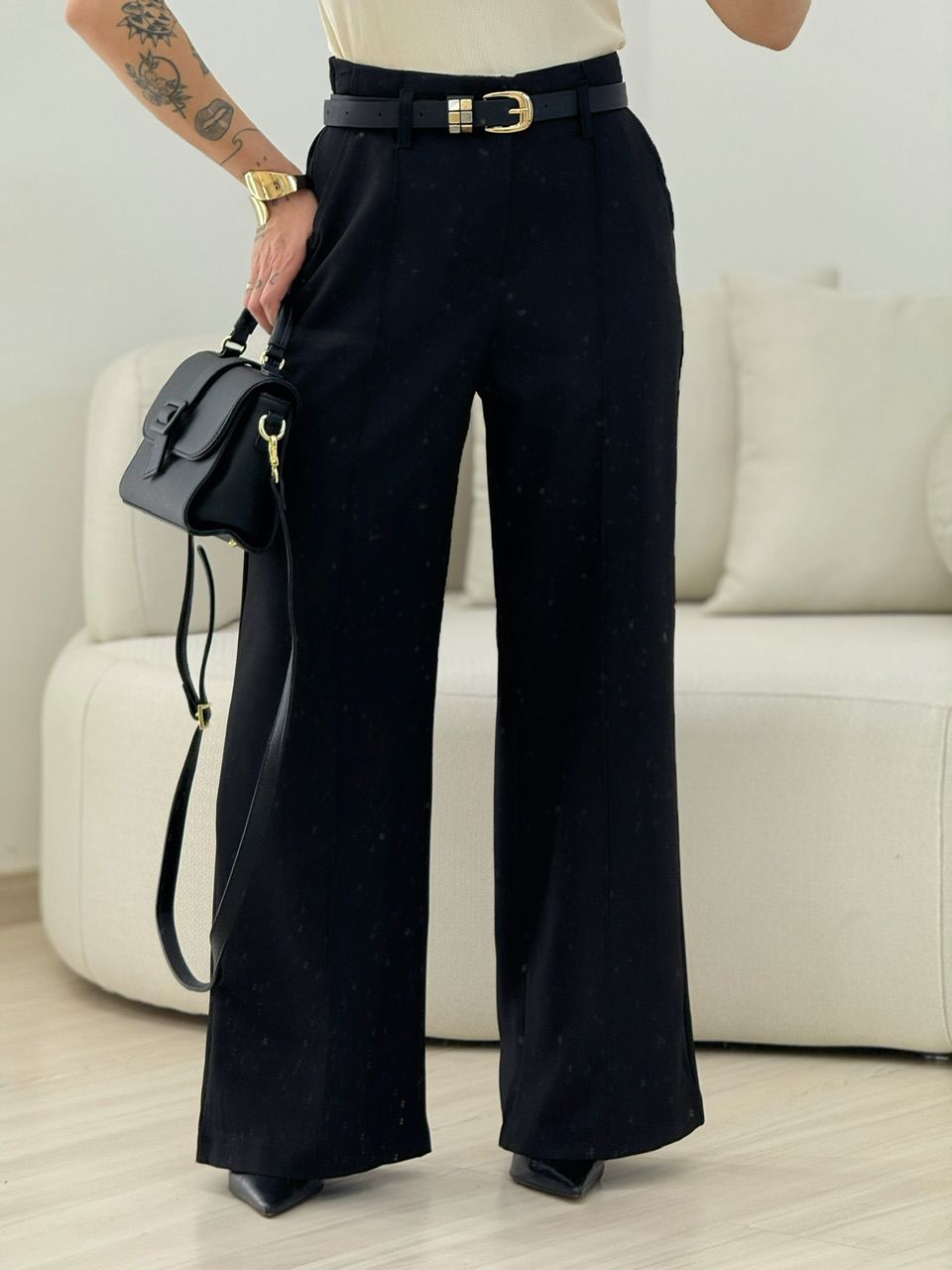 CALÇA JUSSARA CINTO PRETA - 0067000033 - CAROLLA FERRARO