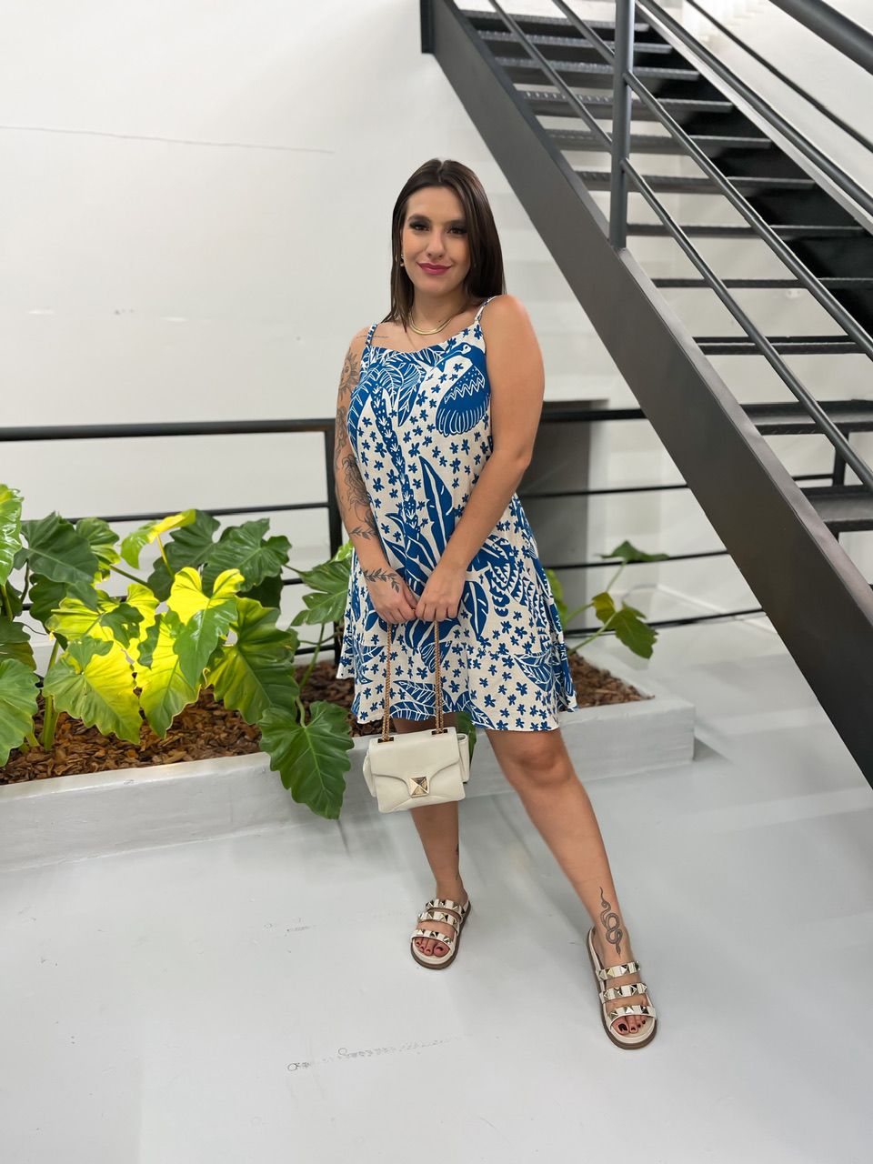 VESTIDO JHENY CURTO azul