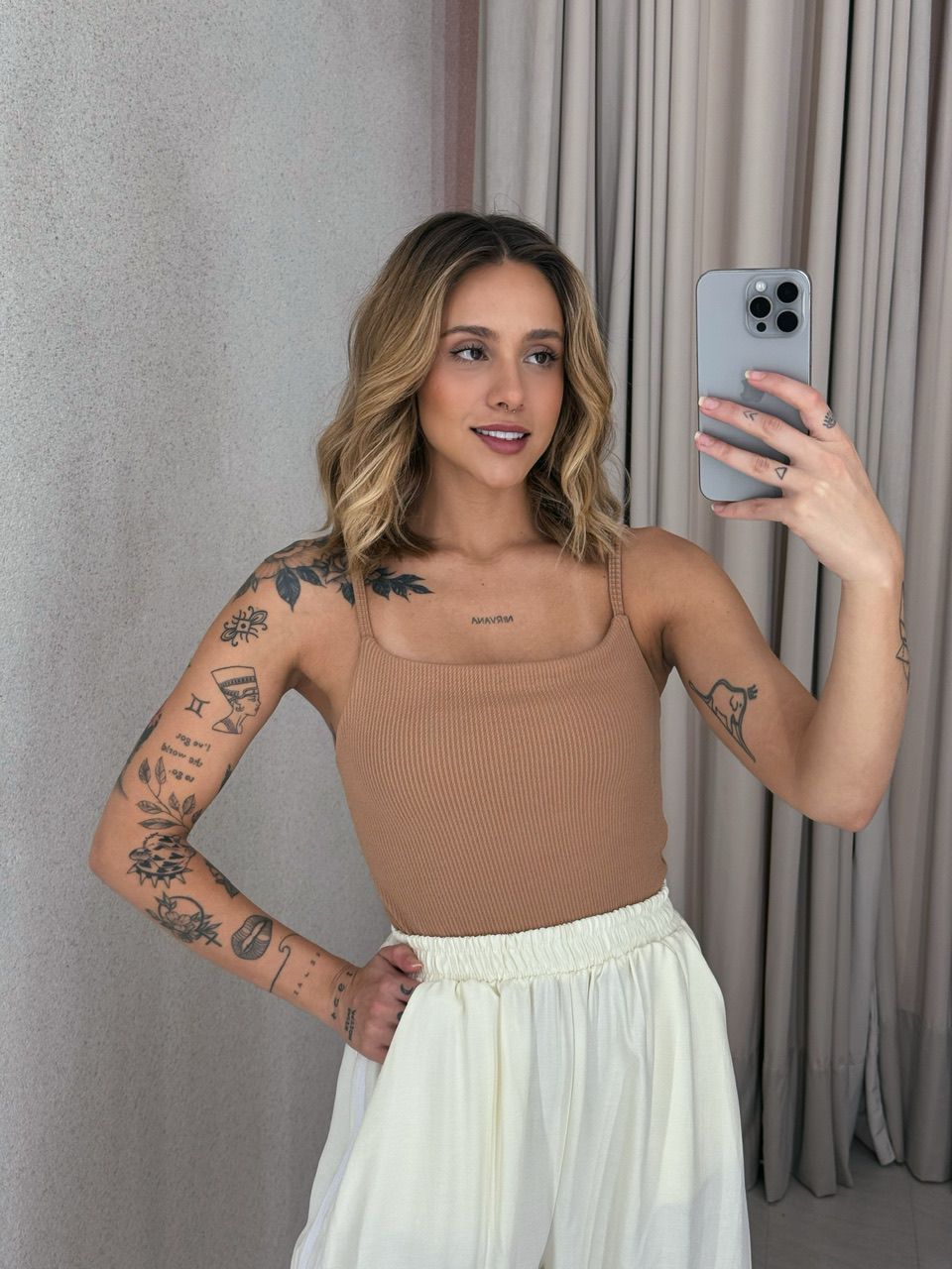 BODY LÍVIA ALÇA Caramelo