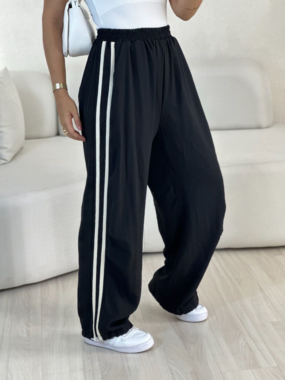 CALÇA VANESSA STREETWEAR PRETA - 0057010033 - CAROLLA FERRARO