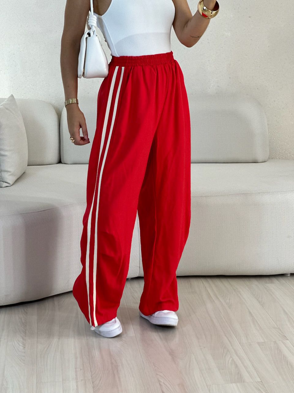 CALÇA VANESSA STREETWEAR VERMELHA - 0057010007 - CAROLLA FERRARO