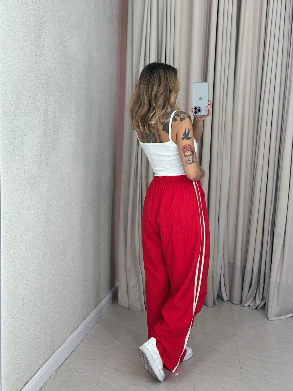 CALÇA VANESSA STREETWEAR VERMELHA