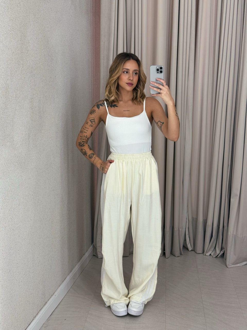 CALÇA VANESSA STREETWEAR YELLOW BUTTER