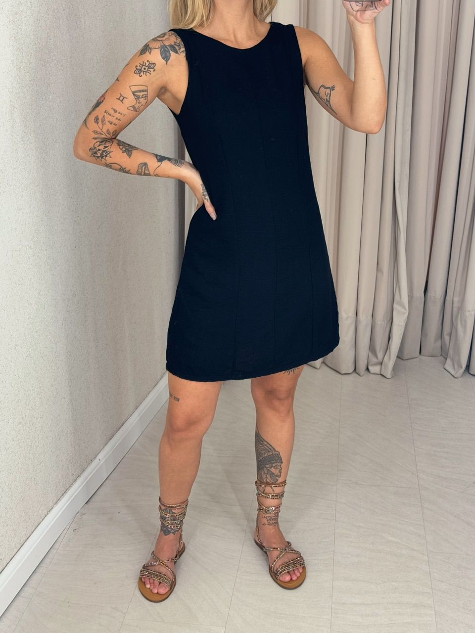 VESTIDO JOANA CURTO PRETO