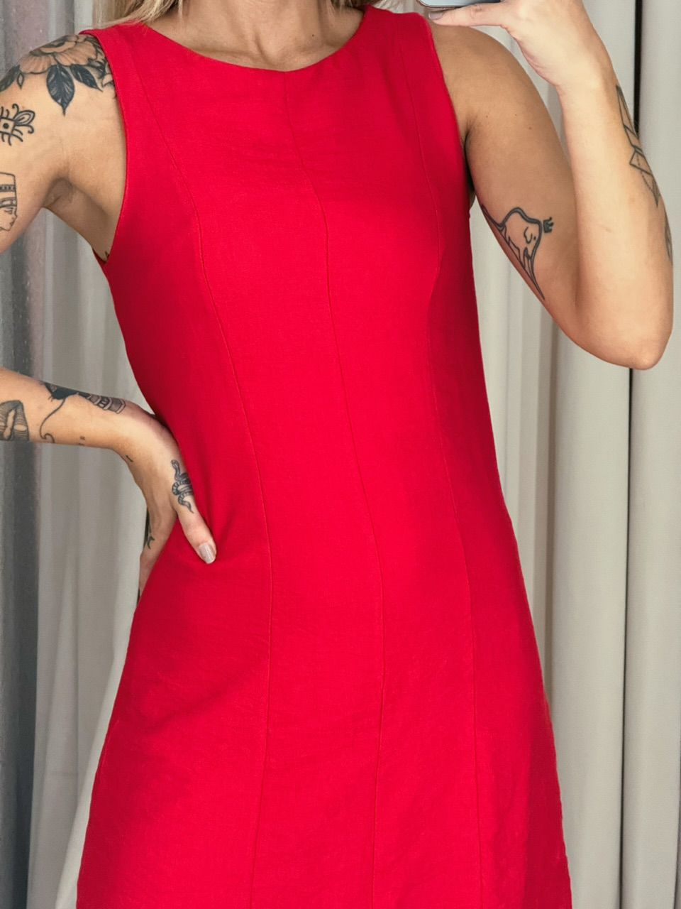 VESTIDO JOANA CURTO VERMELHO