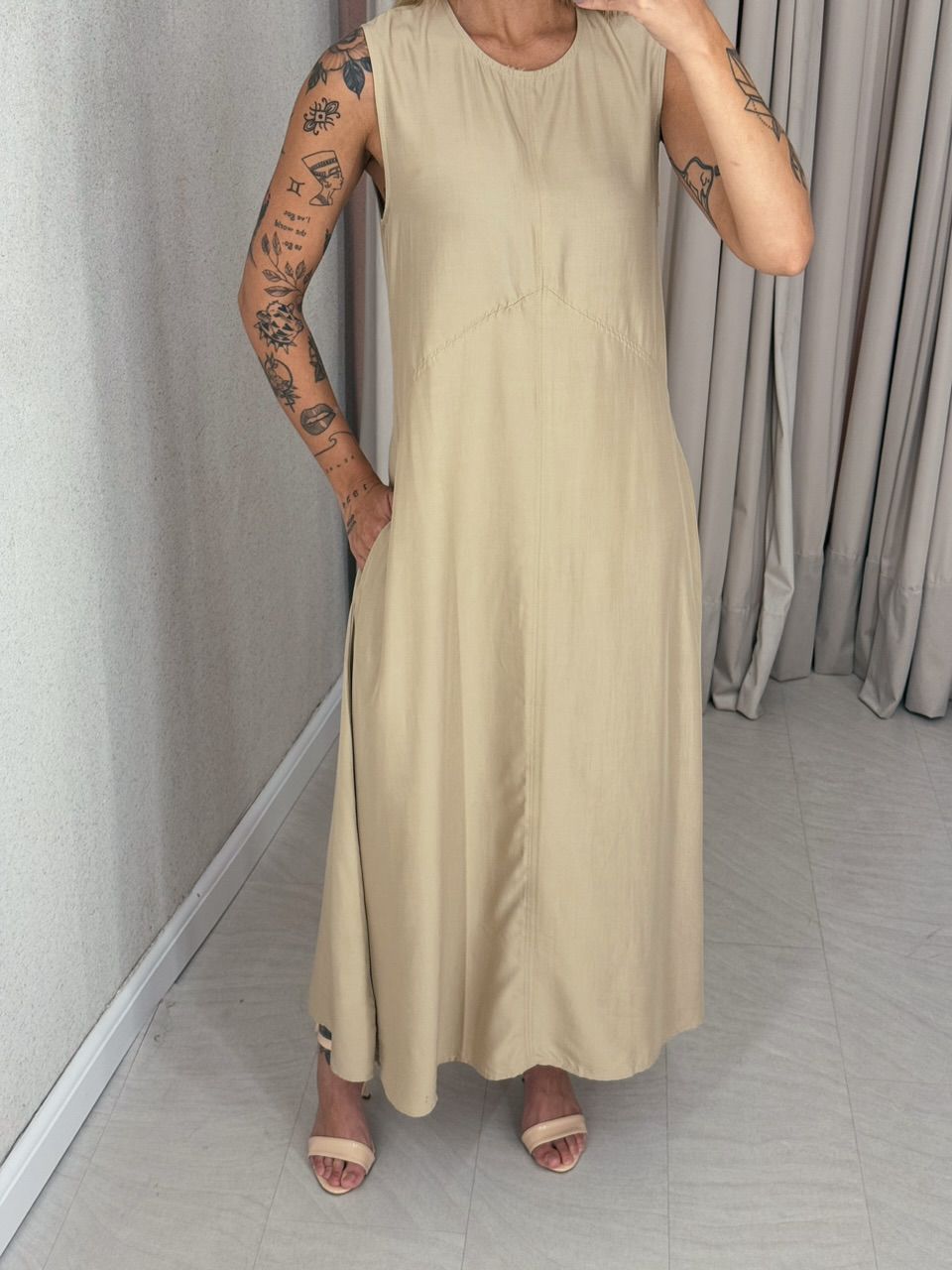 VESTIDO MARÍLIA LONGUETE NUDE