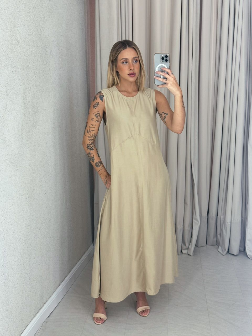 VESTIDO MARÍLIA LONGUETE NUDE